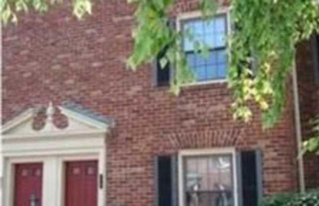 110 Buckingham Dr Gallery 4