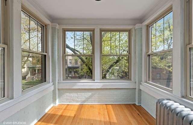 1415 West Balmoral Avenue Gallery 3
