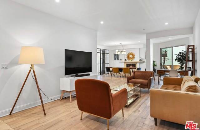 1521 Greenfield Ave unit: 305 photos photos