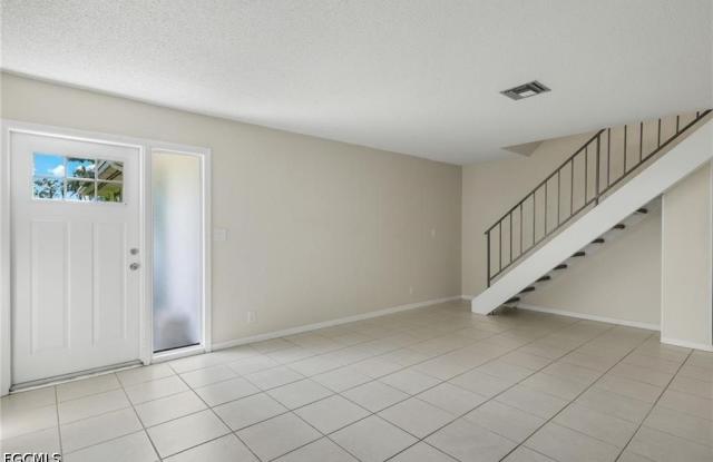 3300 Royal Canadian Trace Gallery 4