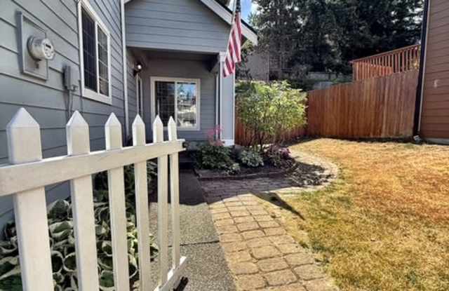 1059 Northwest Gladiola Court Gallery 3