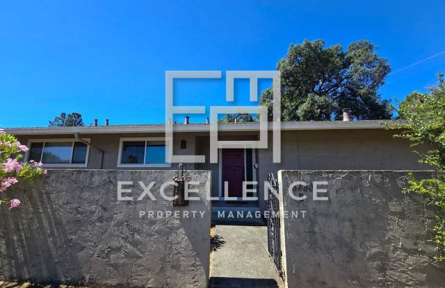 Fabulous 2/2 Duplex with Garage,Cat OK, Patio, Granite Counters and Fireplace photos photos