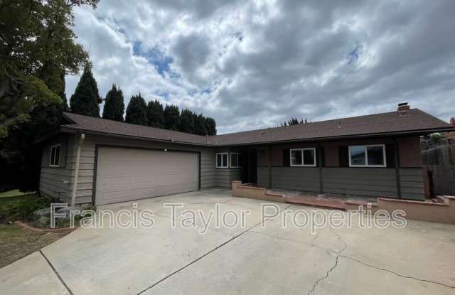 1445 Glen Avon Drive Gallery 2