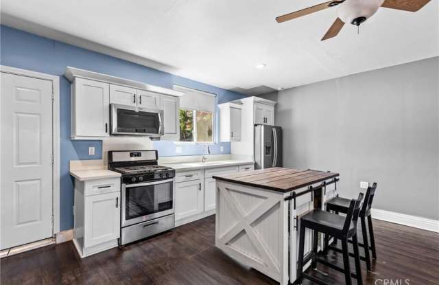 19403 Welby Way photos photos