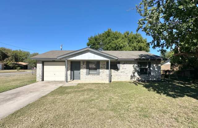 Price Drop! Viewable Now! Pets Accepted! photos photos