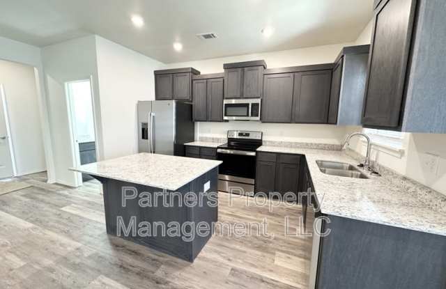 1079 South Benchmark Lane - 2 Gallery 4