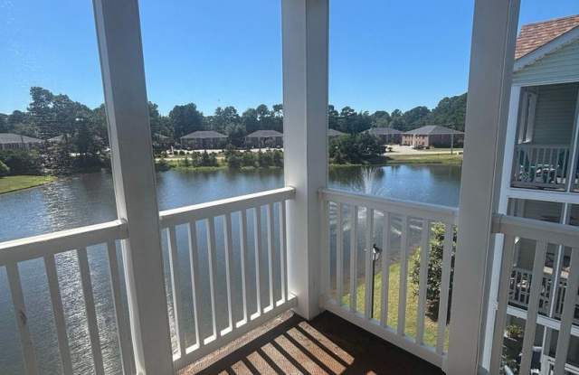 ROOMY 3 bedroom/2 bath condo at Fountain Point Gallery 1