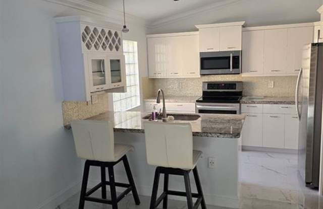 19231 SW 2nd Street, Pembroke Pines, FL 33029 photos photos