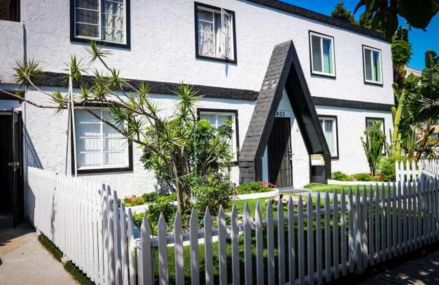 2403 Louella photos photos