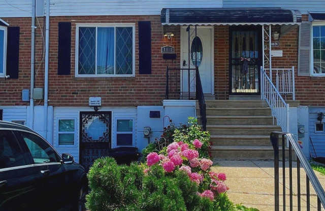 8018 CHELWYNDE Avenue Gallery 2