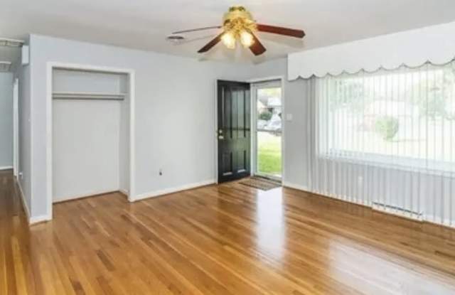 301 Meadowspring Road Gallery 3