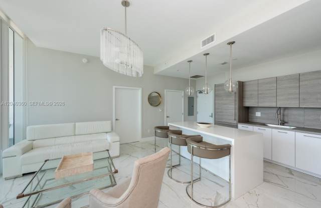 400 Sunny Isles Boulevard Gallery 3