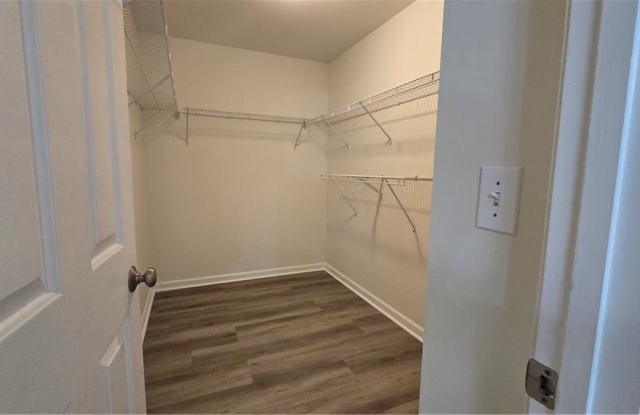 265 Friars Head Drive Gallery 4