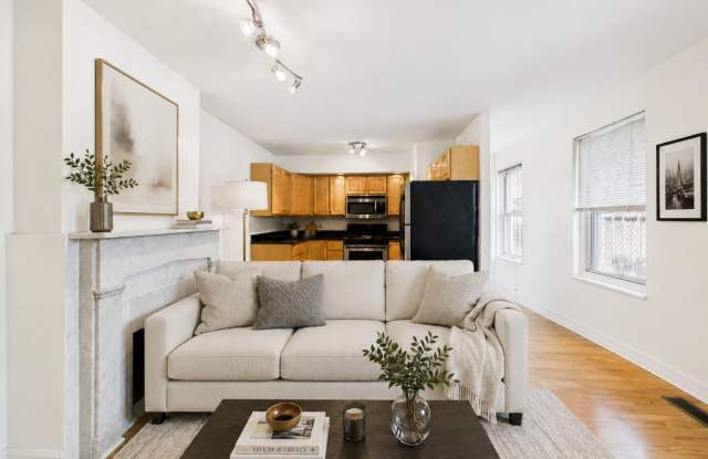 Charming Fairmount 1 Bed with Private Patio, Free Laundry & Storage Gallery 3