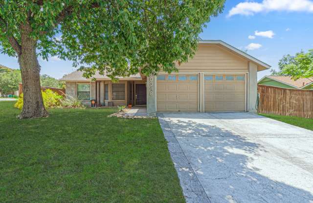 Modern Design 3 Bedroom 2 Bath, 2 car Garage corner lot house ready for lease today!! photos photos