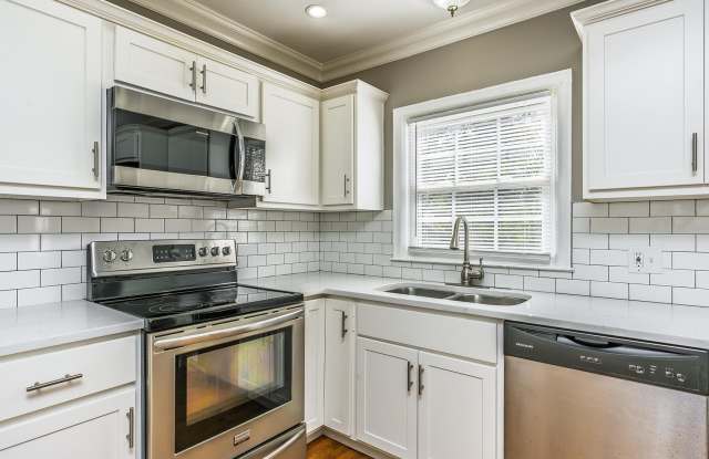 2224 Harrodsburg Road photos photos