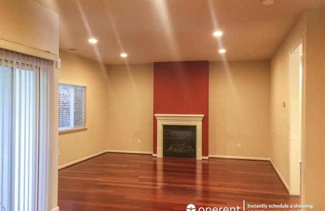 808 Cherry Orchard Pl Gallery 3
