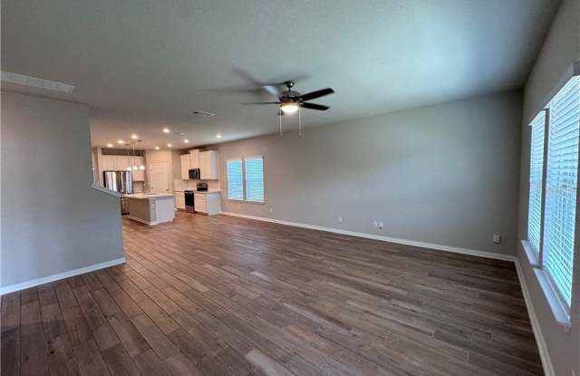 1280 Ella Crossing Gallery 3