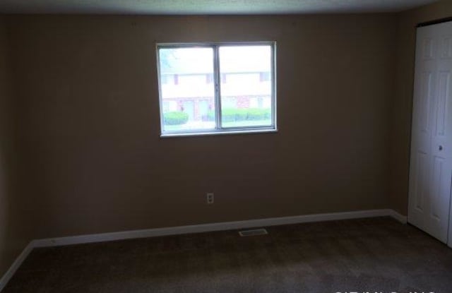 656 CHARLES Gallery 4