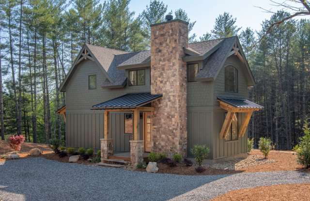 Stunning House w/ Amenities to Camp Lake James - 92 Rusty Hook Drive, McDowell County, NC 28761