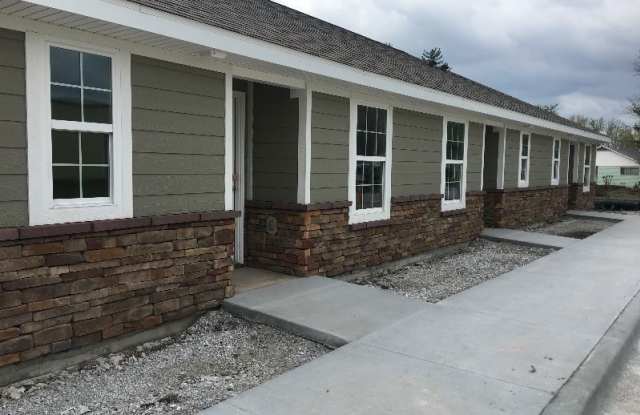 2205 S Main Gallery 3