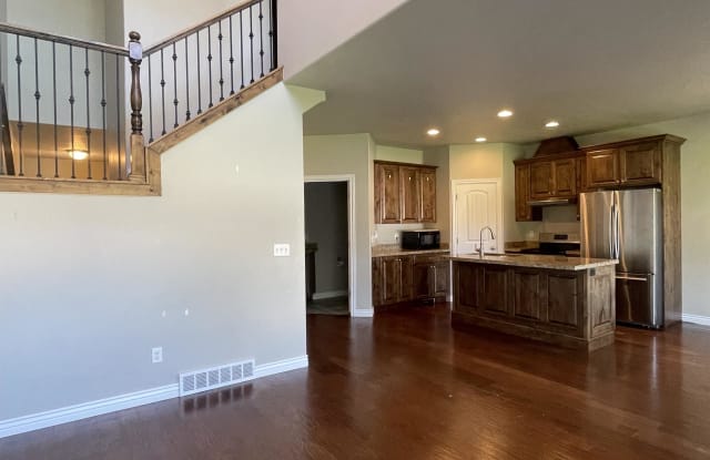 1166 South 200 East - 1166 South 200 East Street, Orem, UT 84058