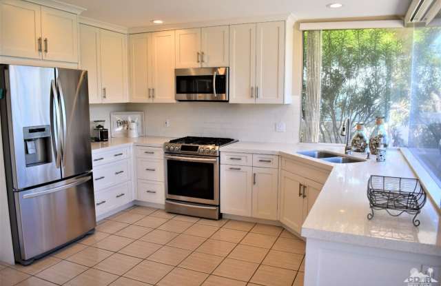 28 Pebble Beach Drive Gallery 4