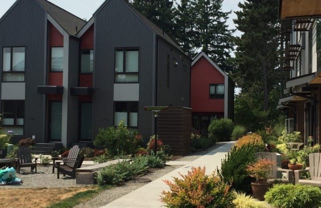 382 Root Path NW - 382 Root Path NW, Bainbridge Island, WA 98110
