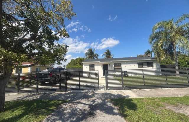 Remolded 2 Bedroom 1Bath Miami Gallery 3