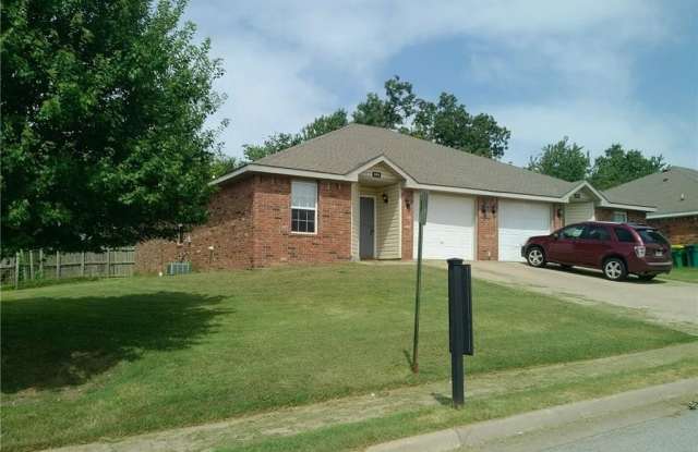 303 Graystone  CIR photos photos