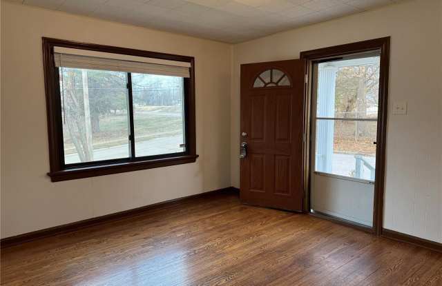 514 N Elm - 514 North Elm Avenue, Webster Groves, MO 63119