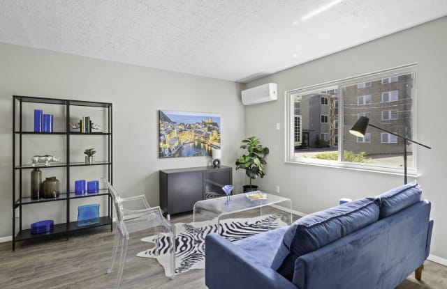 10526 Clifton Blvd - 103 photos photos