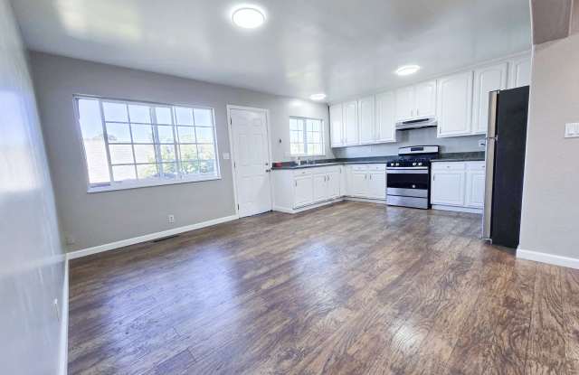 2946 East 29th Street - 2946 East 29th Street, Oakland, CA 94601