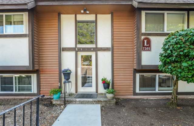 Spacious 2-Bedroom Condo in Prime Edmonds Location - 7201 224th Street Southwest, Edmonds, WA 98026