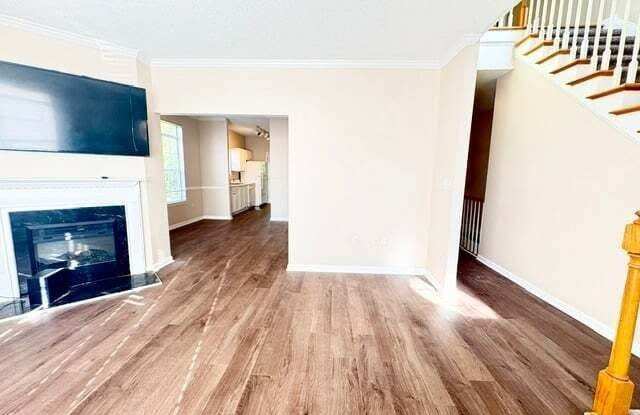 580 Windsor Street SW Gallery 2
