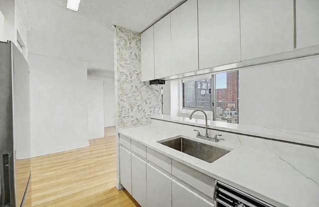 60 Henry St Gallery 3