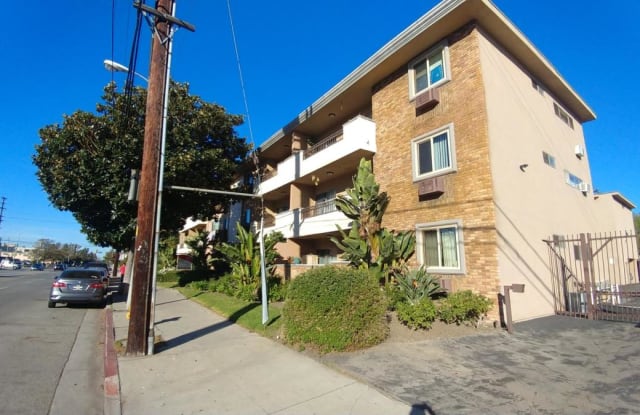 14833 West Magnolia Boulevard - 1 - 14833 Magnolia Blvd, Los Angeles, CA 91403