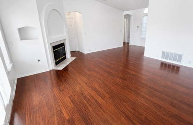 10746 Gemini Court Northwest Gallery 4