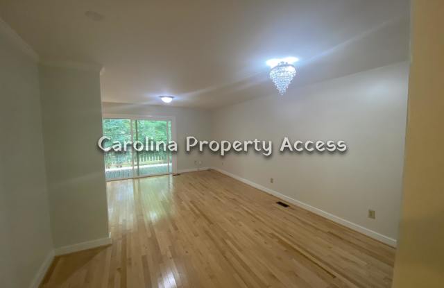 436 Fairoaks Circle Gallery 3