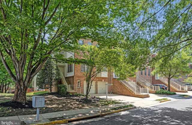 9546 LAGERSFIELD Circle Gallery 2
