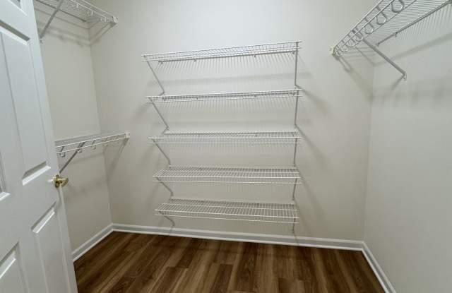 306 Reagan Drive Gallery 4