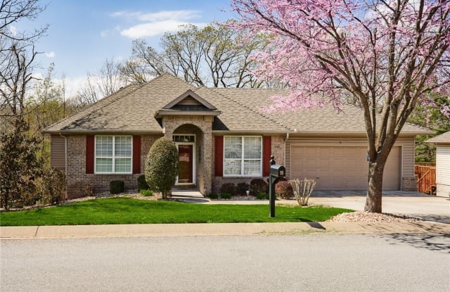 15 Glenbrook Ln - 15 Glenbrook Lane, Bella Vista, AR 72715