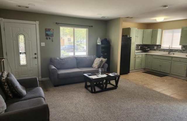 8423 JINETES Court Gallery 2