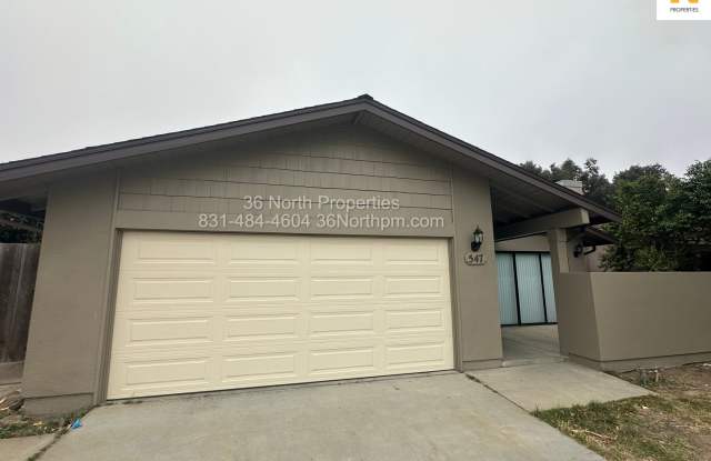 Spacious 3-Bedroom Home with Large Yard, 2-Car Garage & Modern Updates! Gallery 1