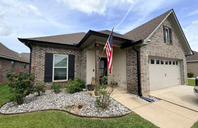 Gated Community with community pond.... Minutes to Barksdale Air Force Base... photos photos