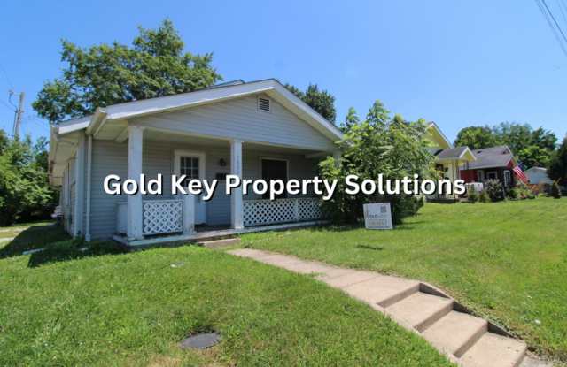 Attractive 2 BR 1 BA House with Carport and Nearby Restaurants (SECTION 8 APPROVED) photos photos