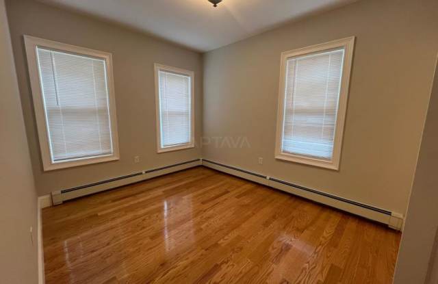 343 Main St. photos photos