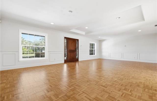4617 Pebble Bay S Gallery 3
