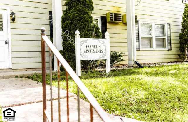 1716 Franklin Ave photos photos