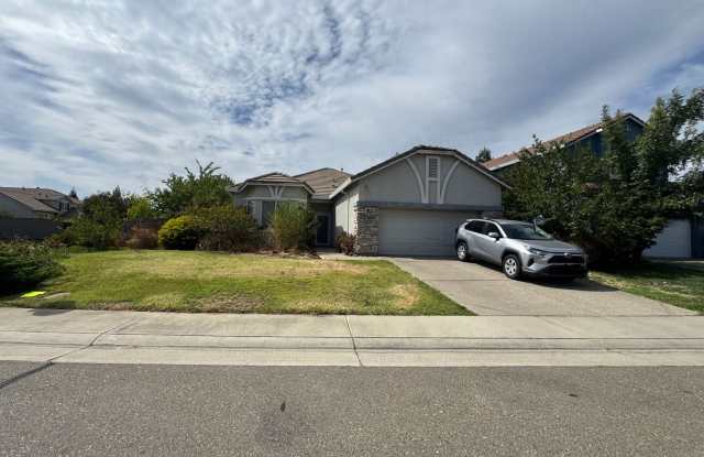 Located in a great neighborhood, 3 bedroom, 2-bath home with a 2-car garage. Gallery 1